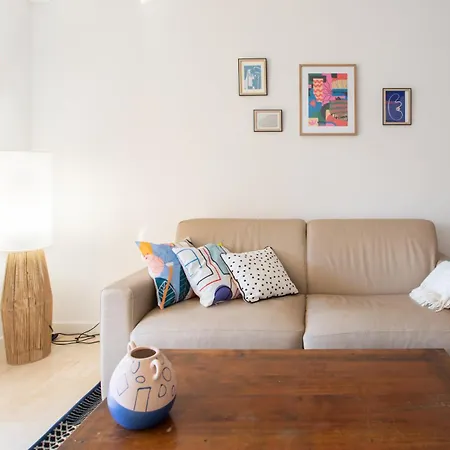 A3 - 2 Bdr Sea View 10 Min - Parking, Pool & Terrace