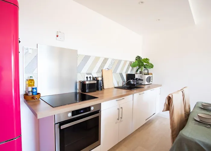 A3 - Staywiz Us -2 Bdr Sea View 10 Min - Parking, Pool & Terrace