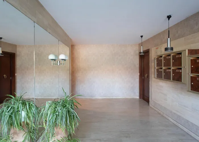 Apartmán A3 - Staywiz Us -2 Bdr Sea View 10 Min - Parking, Pool & Terrace *